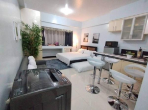 A2J Executive Studio Suite Near Venice Mall BGC